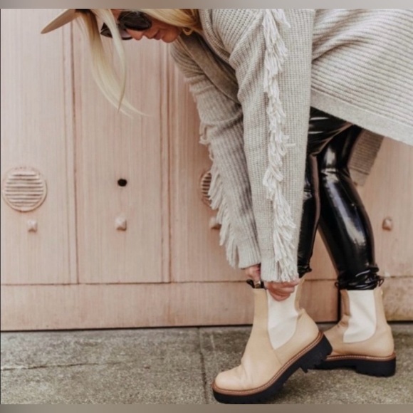 Sam Edelman Laguna Chelsea Boot in  neutral beige size 6.5 - Picture 4 of 17